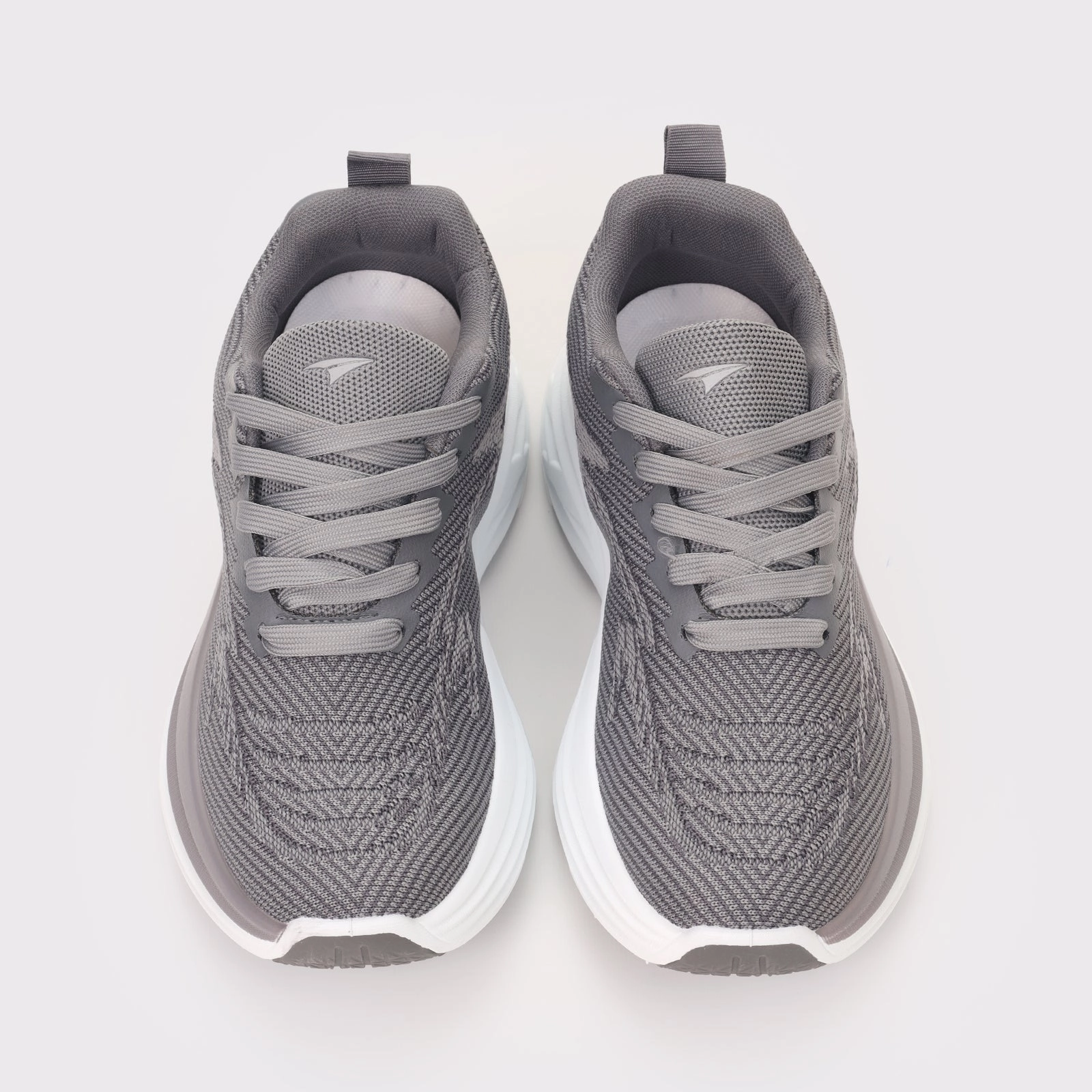 Men Sneakers Move And Live