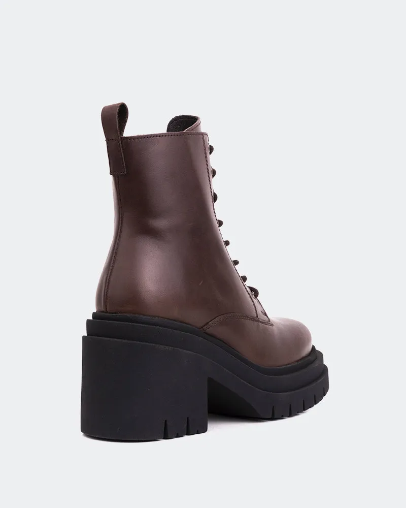 Performance Meets Style Active Corewear Cornwall Brown Leather