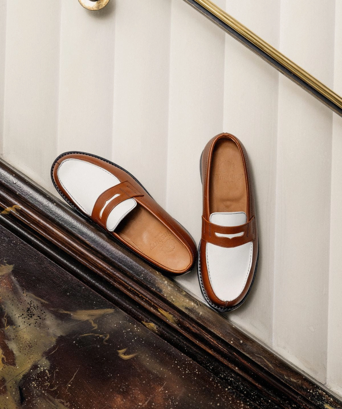 Lilou Armagnac And White Two-Tone Loafers Integrated Cool Clean-Forward