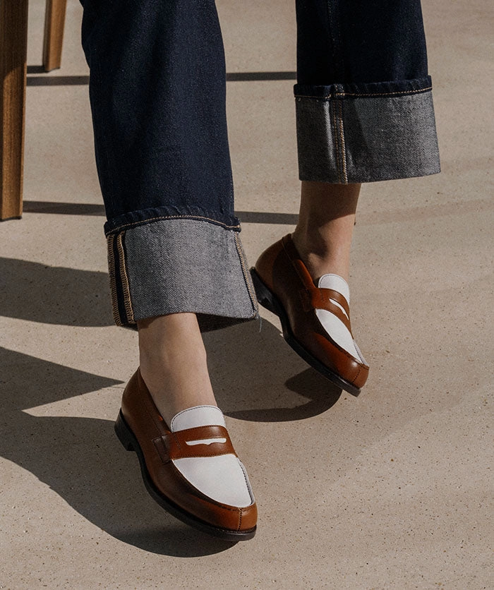 Lilou Armagnac And White Two-Tone Loafers Smooth Silhouettes
