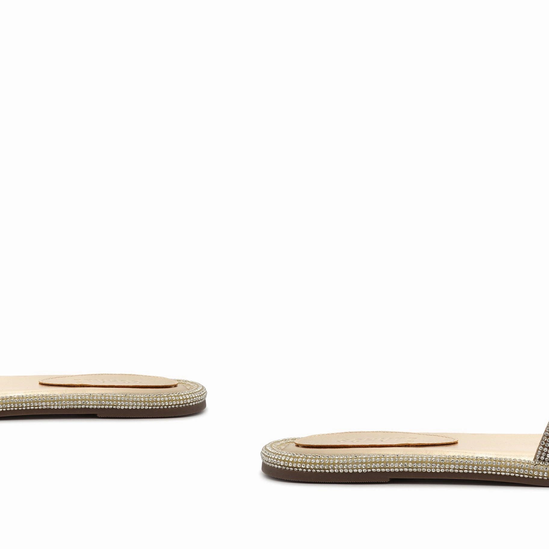 Hybrid Life Balance Meets Style Alcina Nubuck Sandal