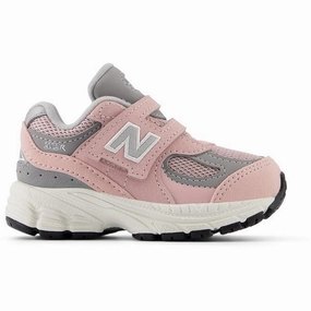 Constant Vibe Layered Utility New Balance 2002 Hook & Loop Sneakers Orbit Pink