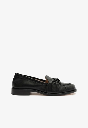 Luca Leather Flat Cool Minimalism