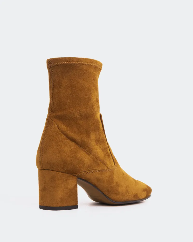 Quiet Fit Optimized Form Montigny Tan Suede Stretch