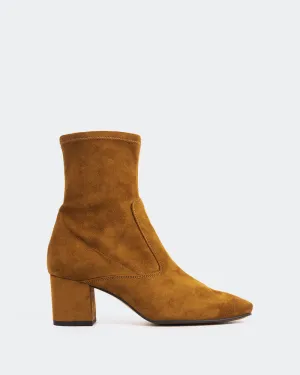Montigny Tan Suede Stretch Wear With Intent