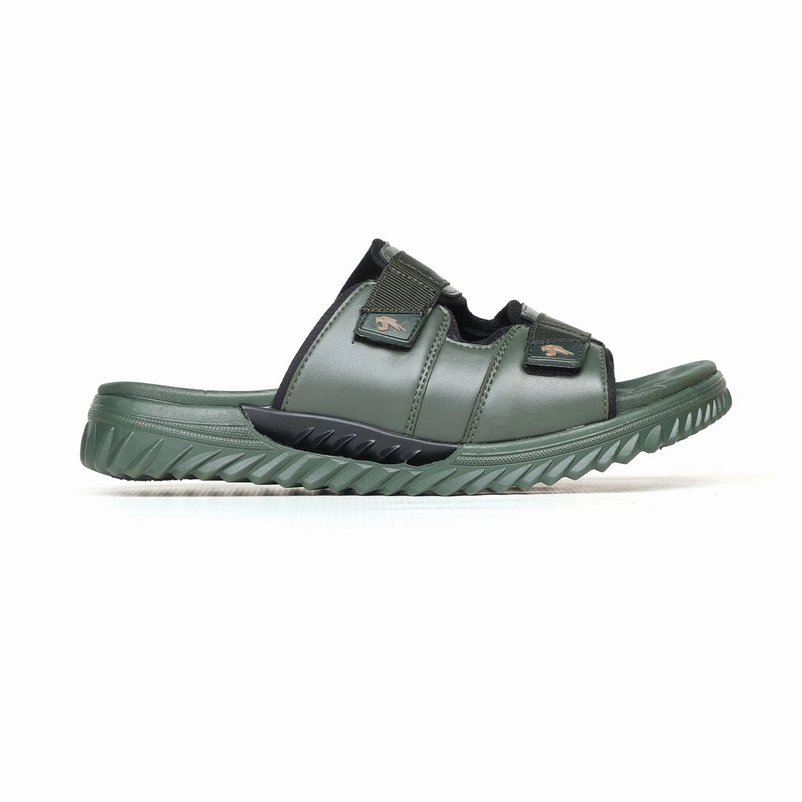 M-Ch-0300001-Chappal Refined Minimalism Urban Layering