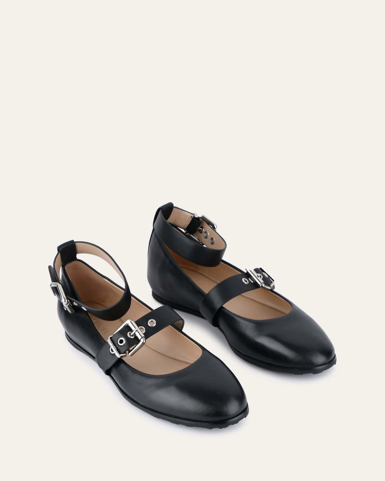 Street Motion Purpose-Built Fit Hera Casual Flats Black Leather