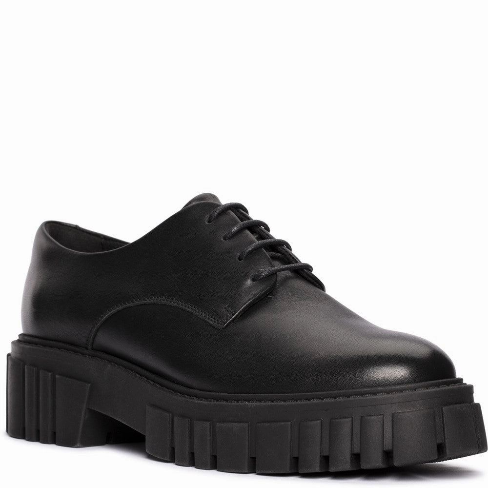 Clarks Page Walk Shoes Purpose-Built Fit
