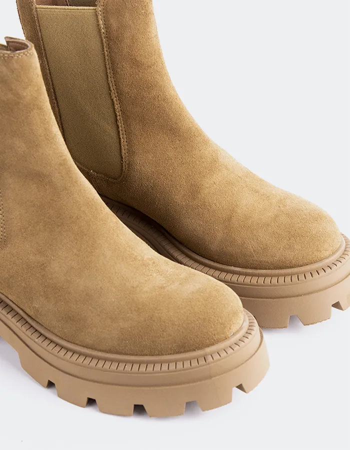 Purpose-Ready Core Aesthetic Giannis Taupe Suede