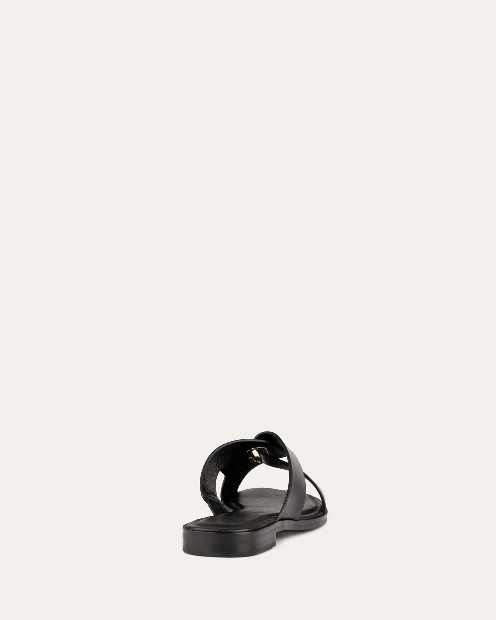 Effortless Utility Signature Look Piper Flat Slides Black Leather