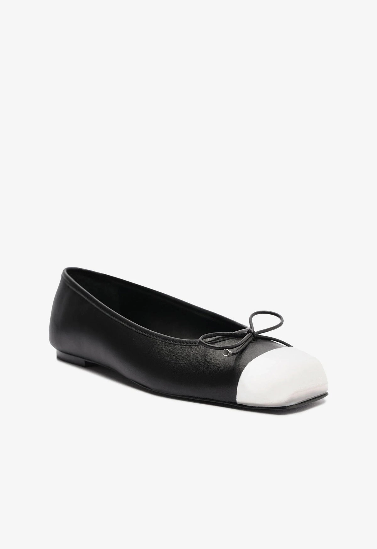 Sae Cap Toe Leather Flat Less Is Bold Crafted Fit