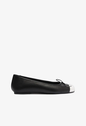 Pure Motion Sae Cap Toe Leather Flat