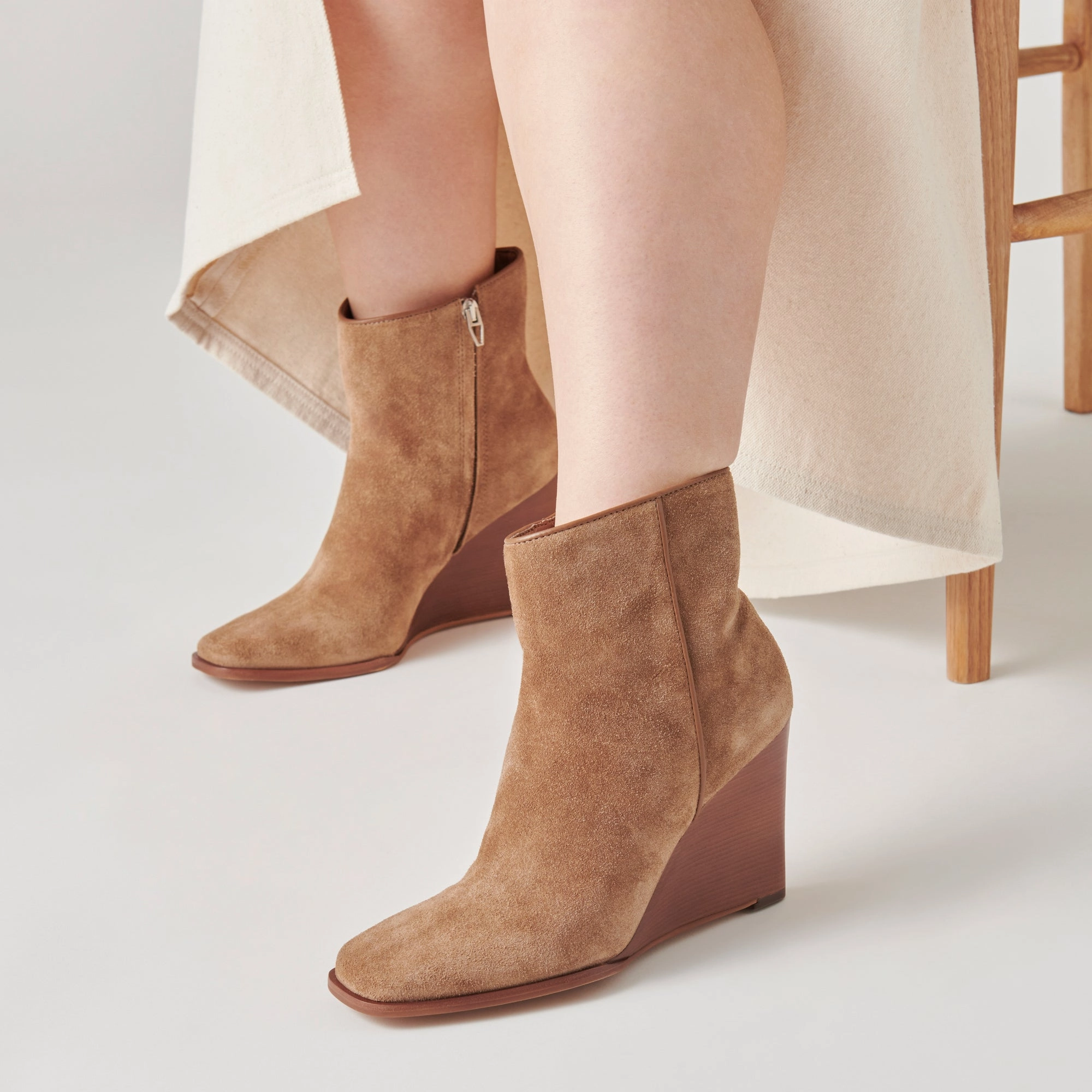 Susann Wide Booties Chestnut Suede Calm Layers