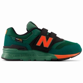 New Balance 997H Sneakers Nightwatch Green Seamless Lifestyle
