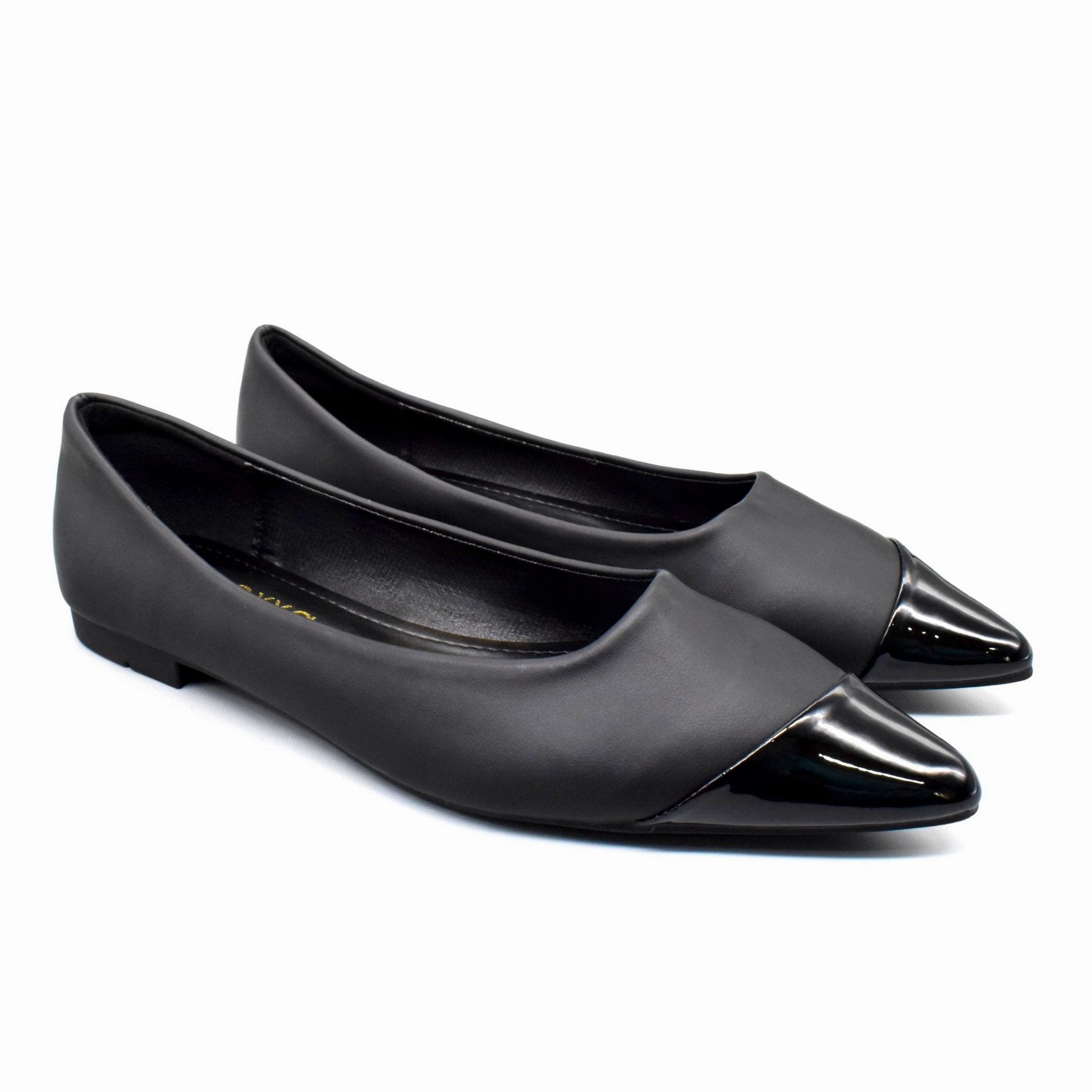 Moxxa Clara - Black Streamlined Life