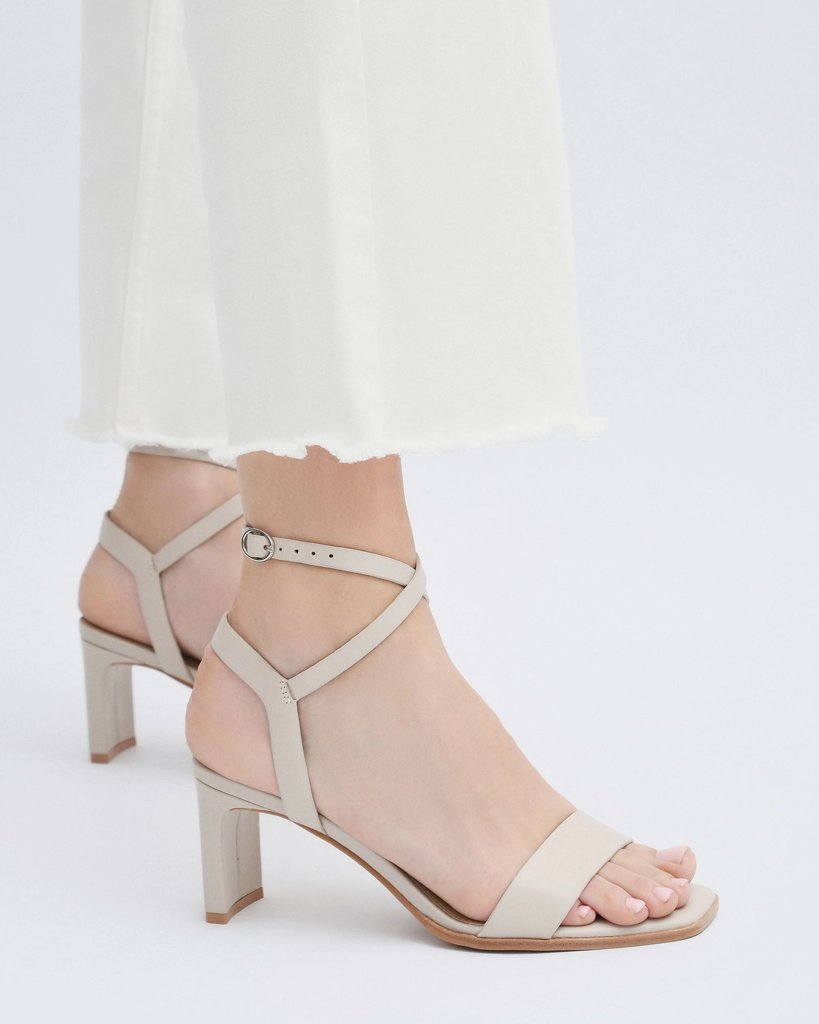 Designed To Perform Express Yourself Natsu Mid Heel Sandals Bone Leather