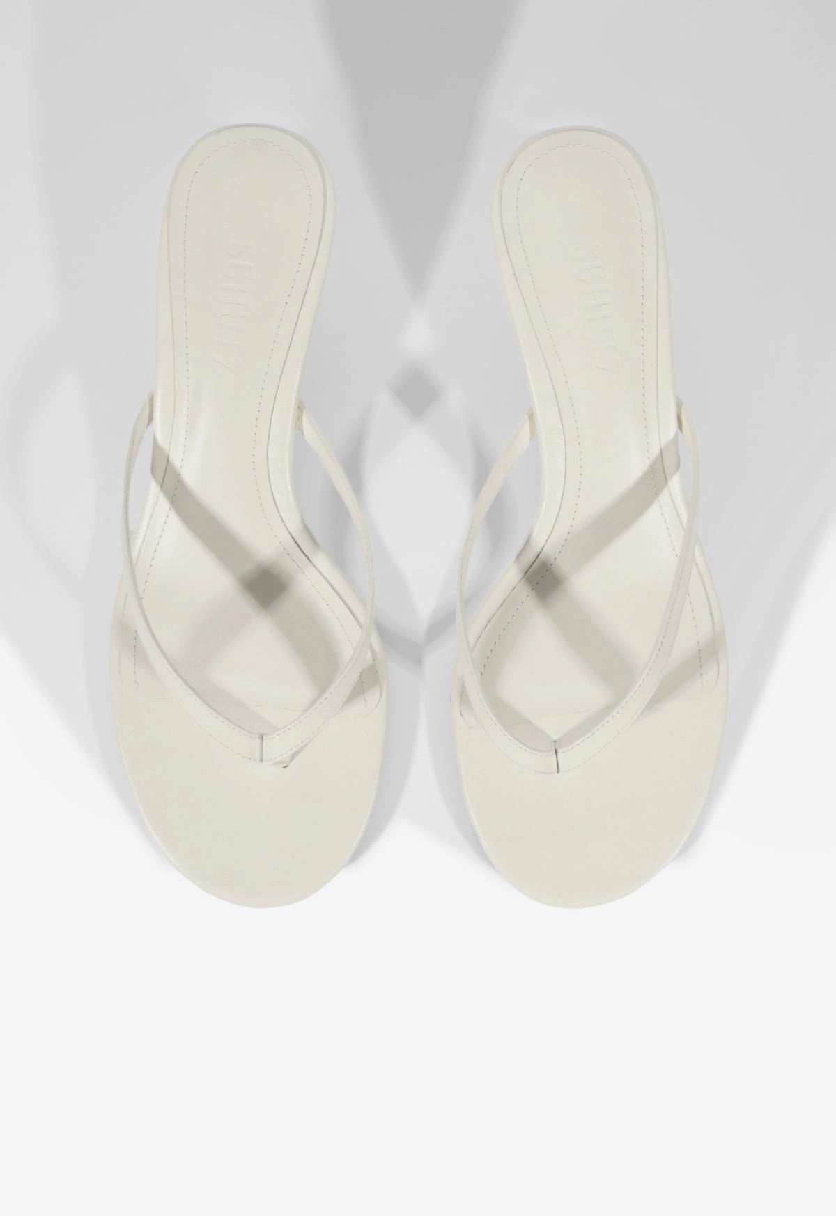 Carolyn Sandal Precision Lifestyle Quiet Design