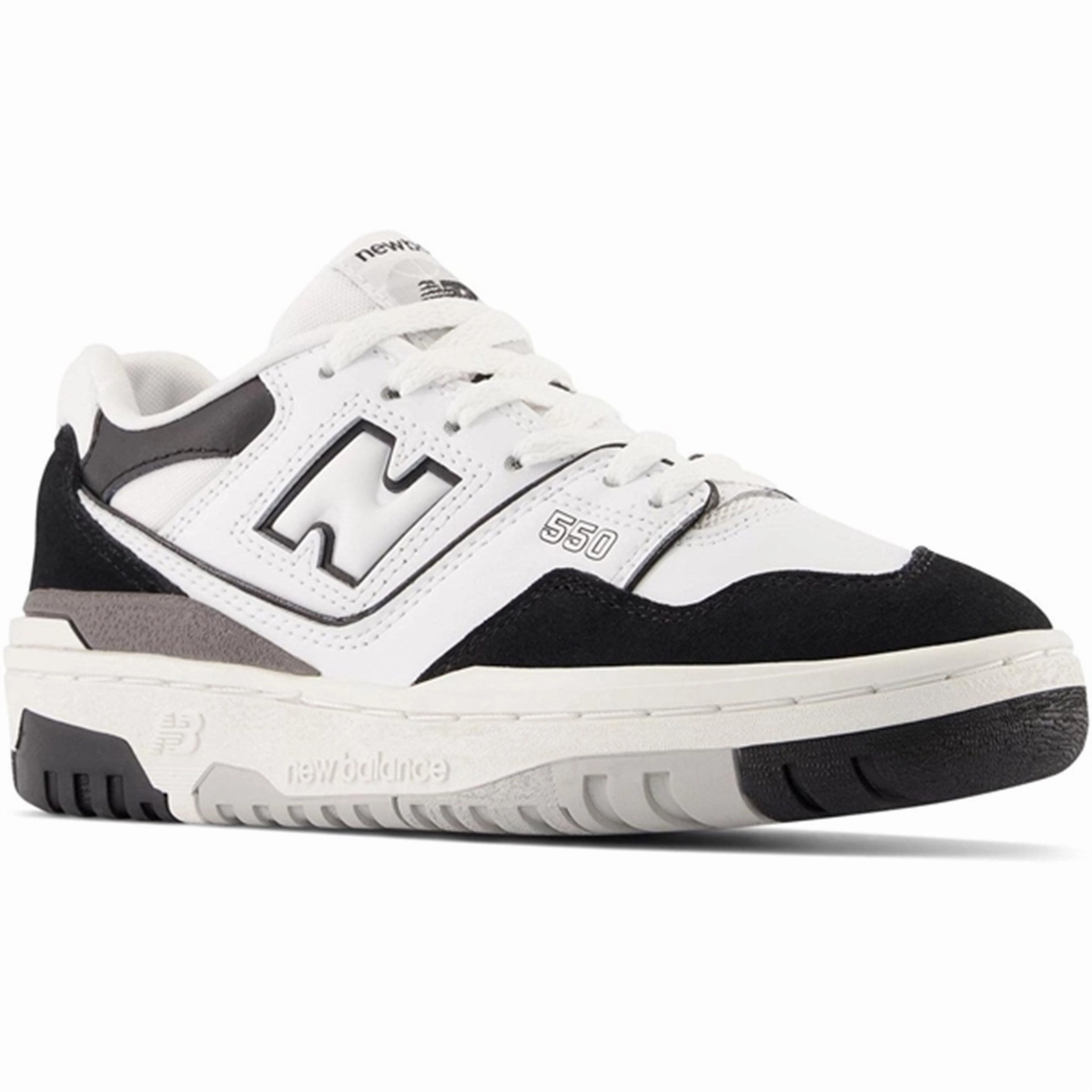 Essential Gear New Balance Bb550 Kids Bungee Lace Sneakers White