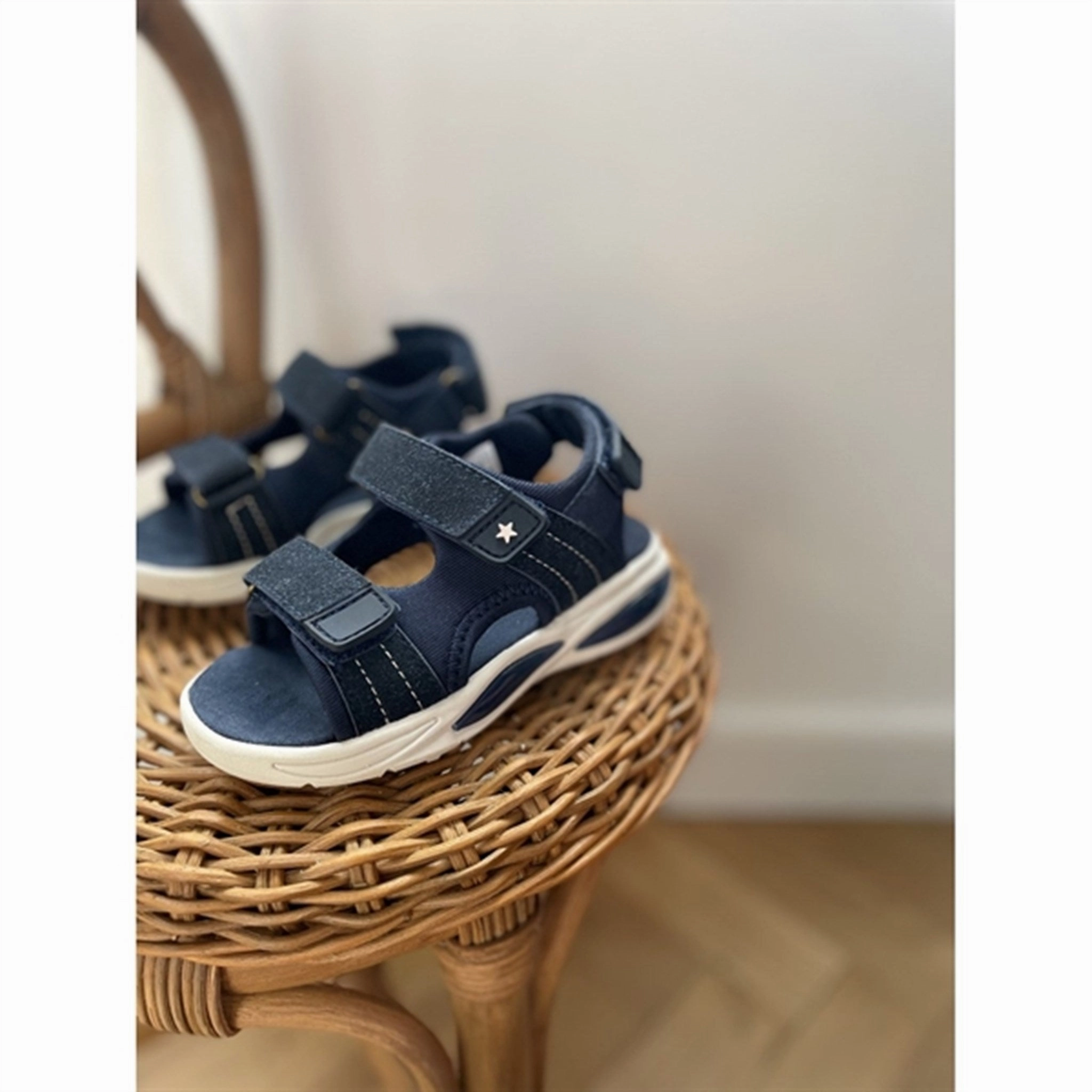 En Fant Sandal Velcro With Light India Ink Your Mobile Look