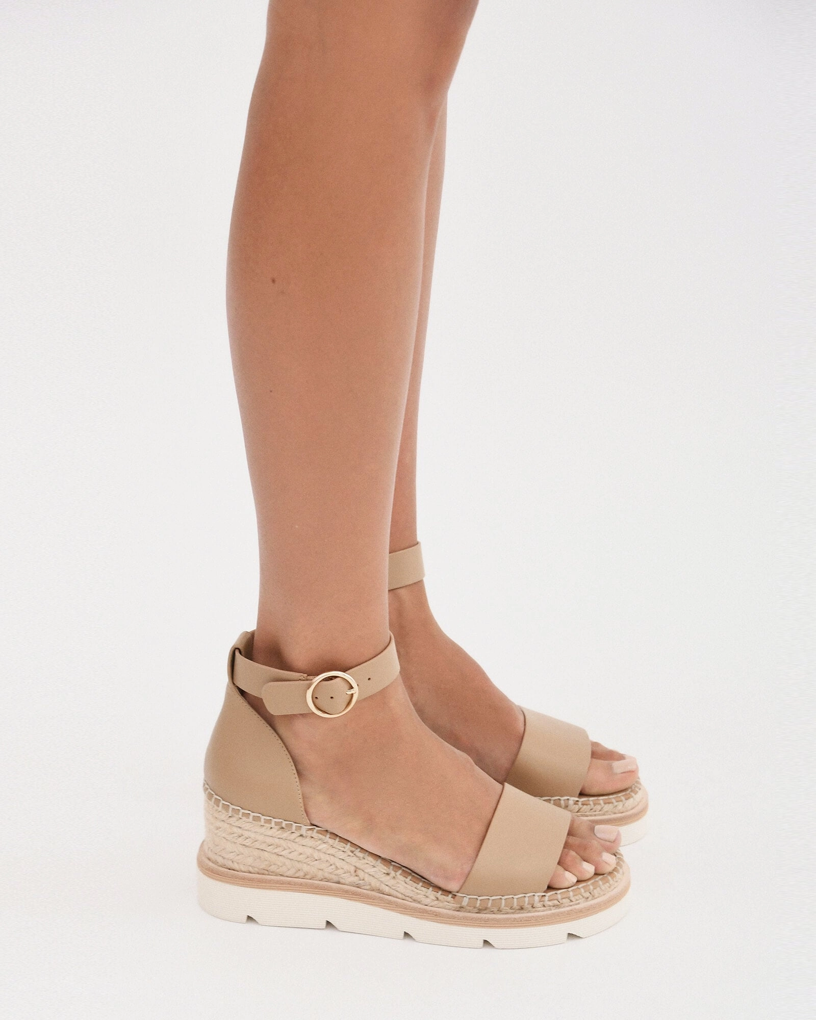Refined Presence Crafted Pulse Kelly Mid Heel Wedges Tan Leather