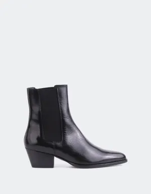 Orsogna Black Leather Adaptive Aesthetic