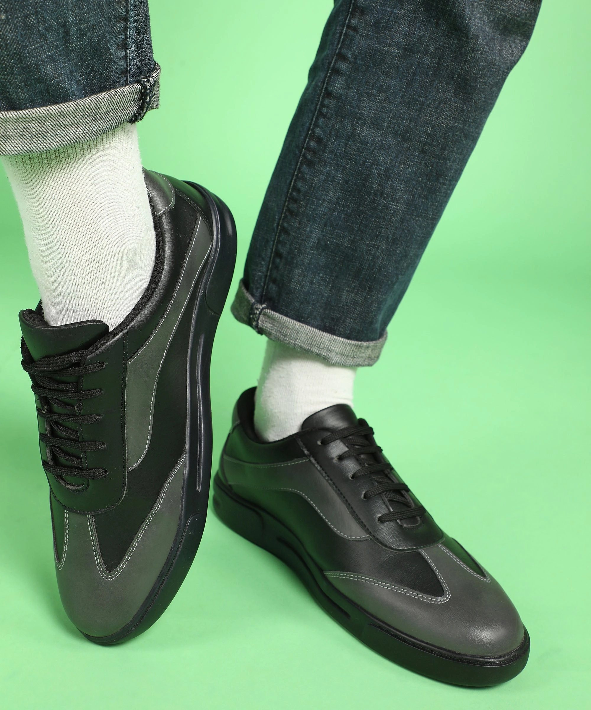 Paragon K1012G Men Casual Shoes | Stylish Walking Outdoor Shoes For Everyday Wear | Smart & Trendy Design  | Comfortable Cushioned Soles Black-Dark Grey Life, Simplified Anytime Movement