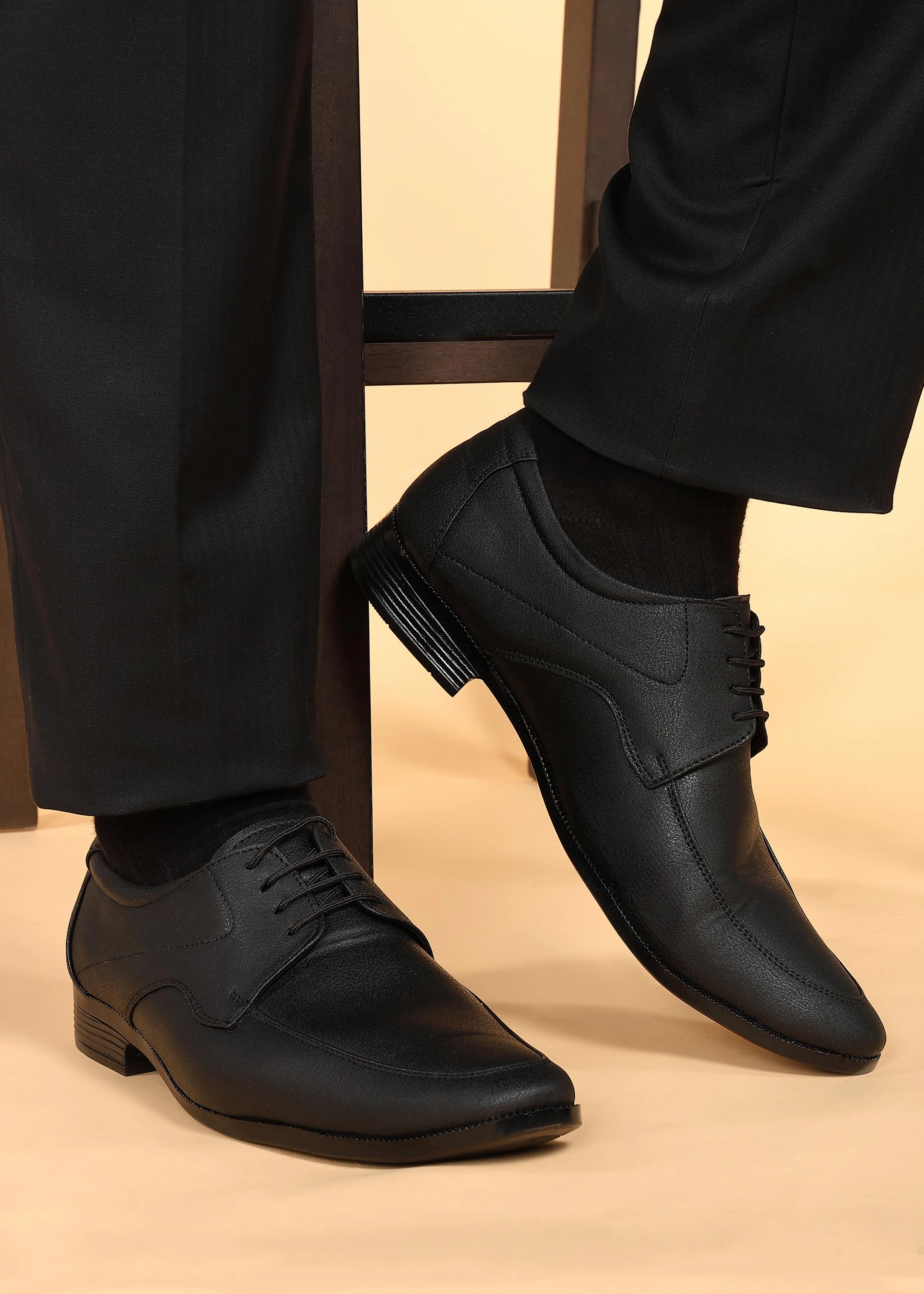 Streamlined Mobility Paragon Men'S Black Formal Shoes With Laces| Durable & Sturdy For Outdoor Wear