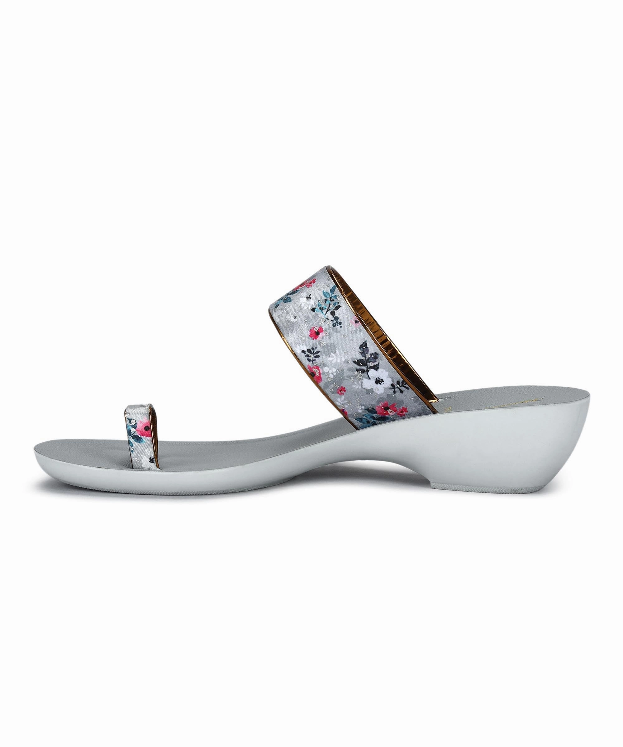 Go With Flow Adaptive Edge Paragon Women'S Slip On Flat Grey Sandals | Durable Dailywear Sandals