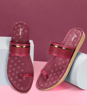 Bold Details Next-Gen Design Paragon Women'S Slip On Flat Maroon Sandals | Durable Dailywear Sandals