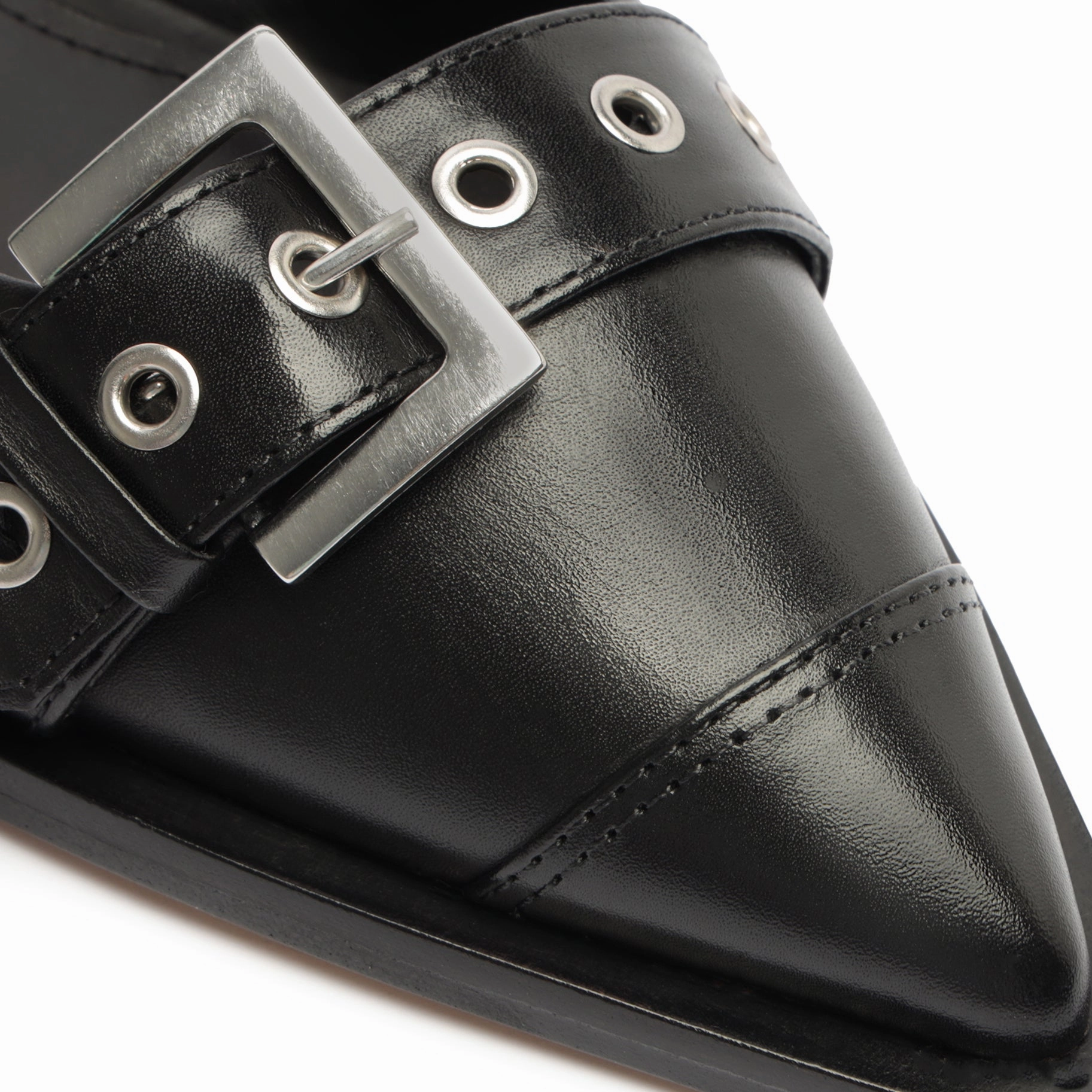 Penny Leather Flat Move-Ready Looks