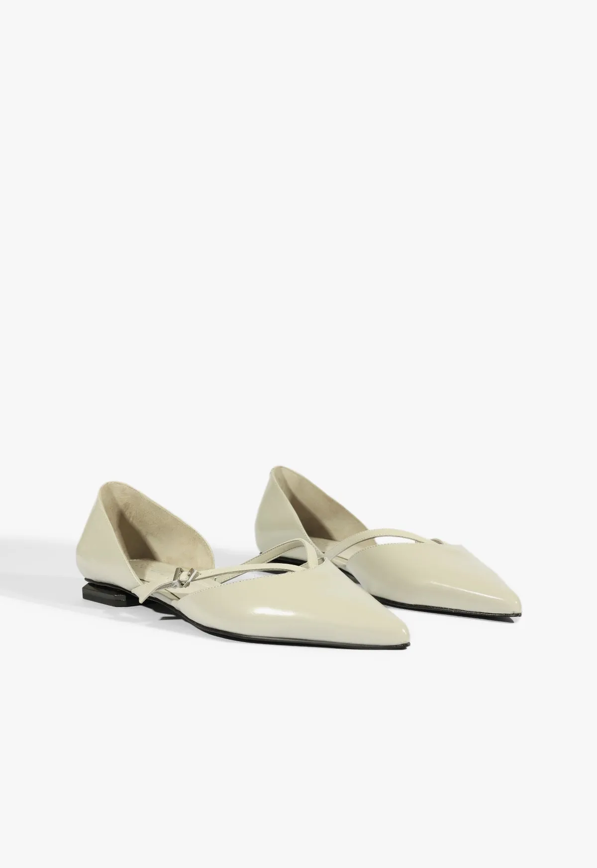 Flow-Forward Gear Streamlined Mobility Rue Ballet Flat