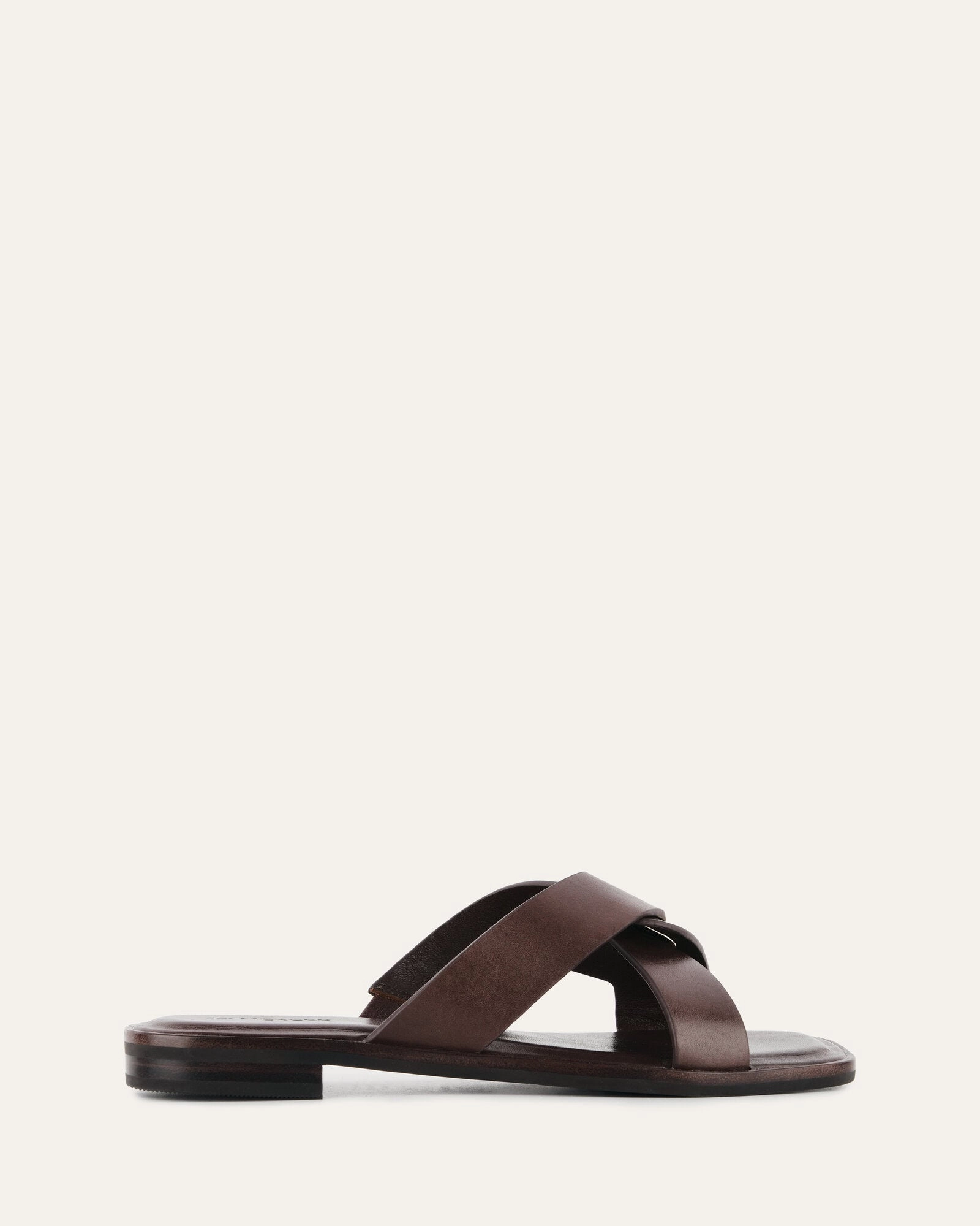 Rhythm-Based Wear Piper Flat Slides Chocolate Leather
