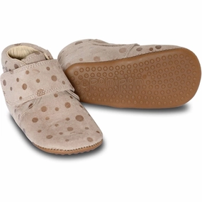 Pom Pom? Indoor Shoes Velcro Sand W/ Dots Designed To Perform Form Plus Function