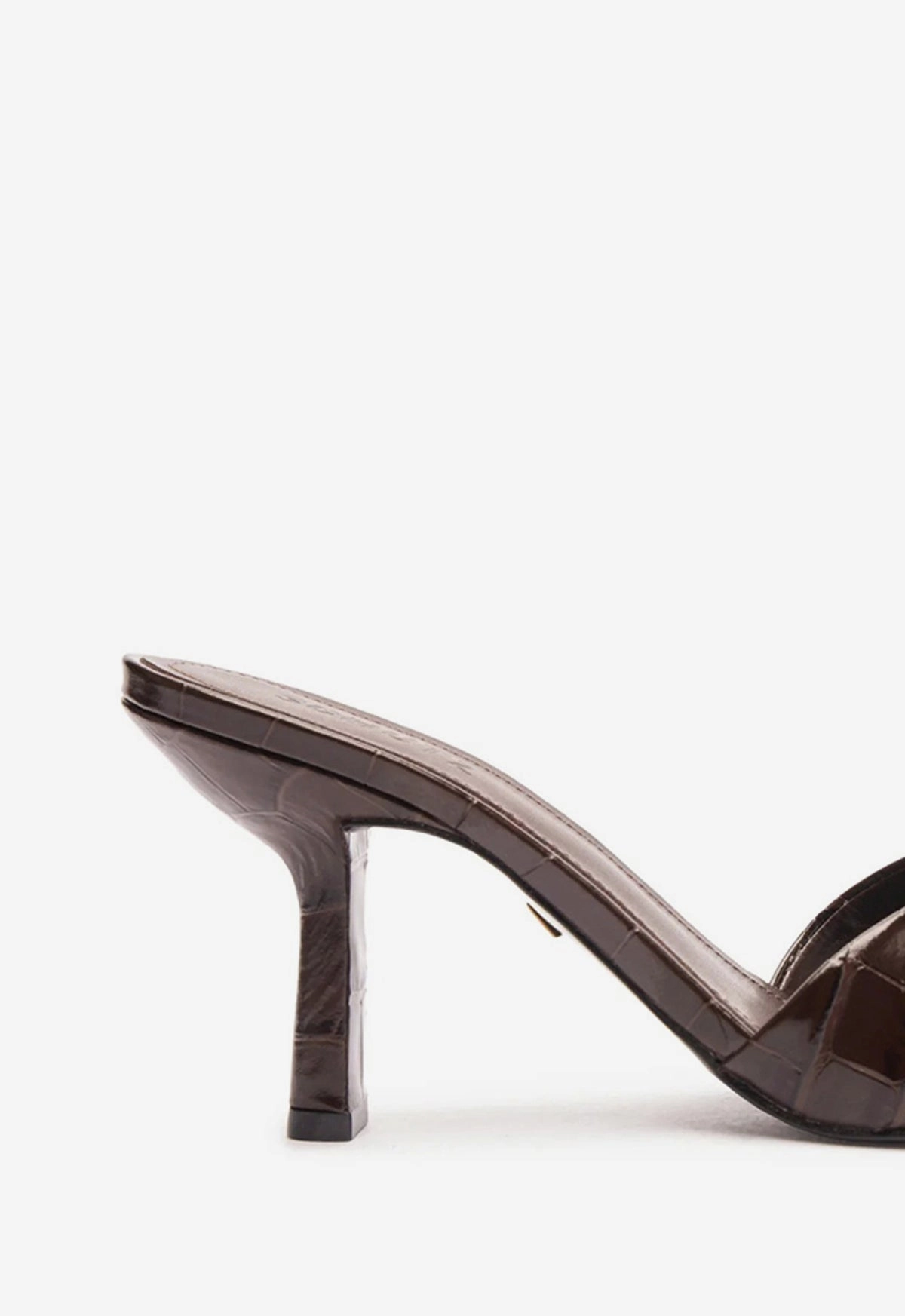 Posseni Leather Sandal Style Meets Tech Purpose-First Outfit