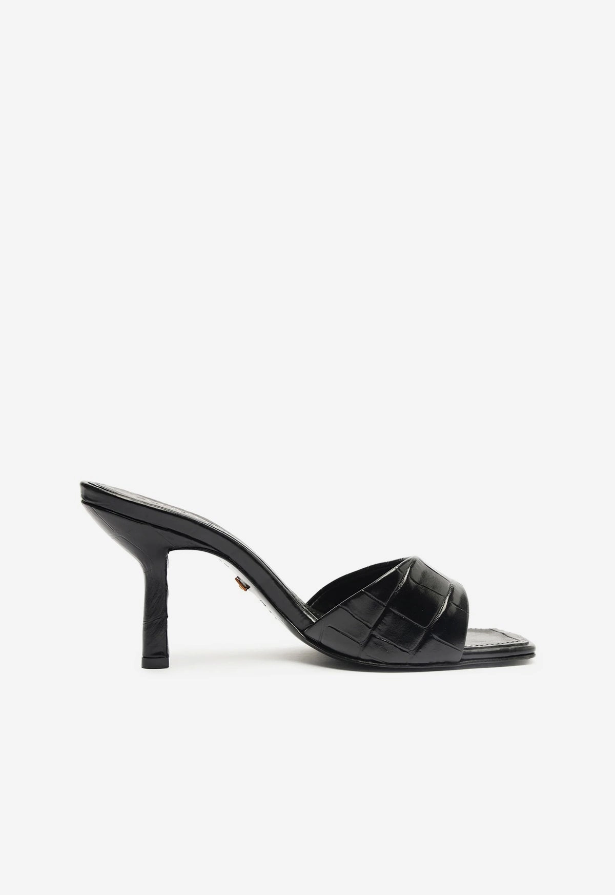 Posseni Sandal Versatility Reimagined Effortless Utility