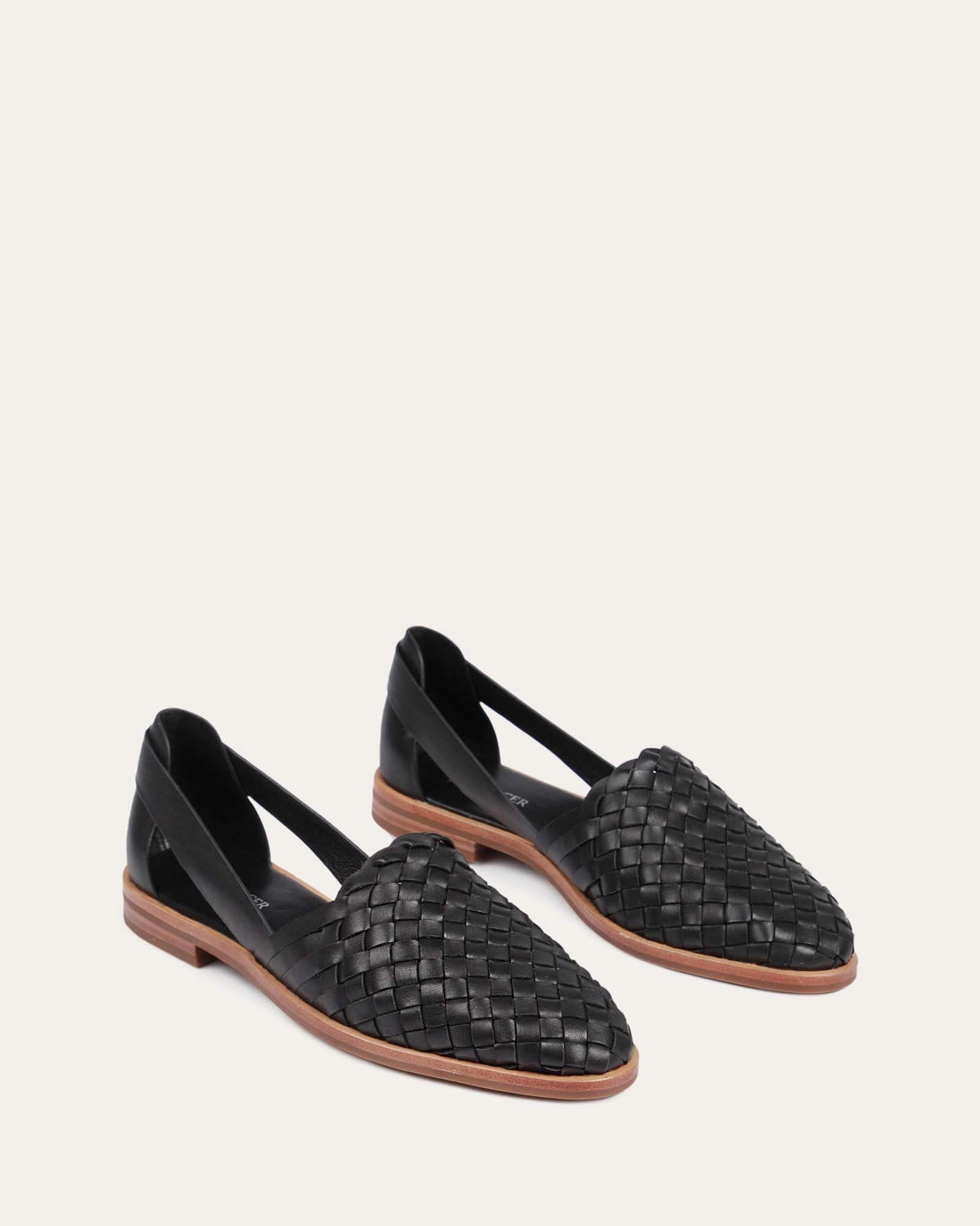 Wisdom Casual Flats Black Leather Smart Casual Core