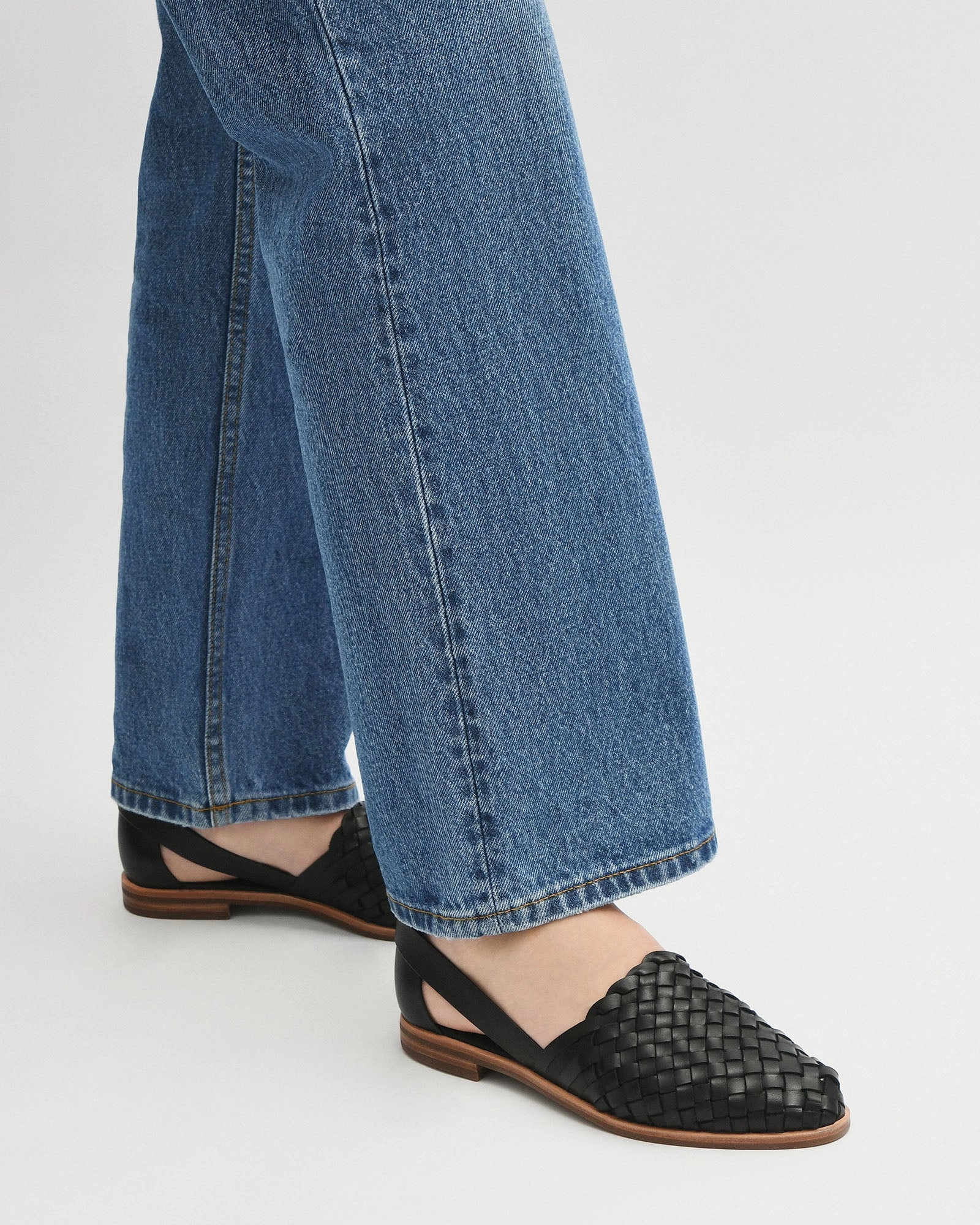 Wisdom Casual Flats Black Leather Designed To Flex Optimized Outfitwear