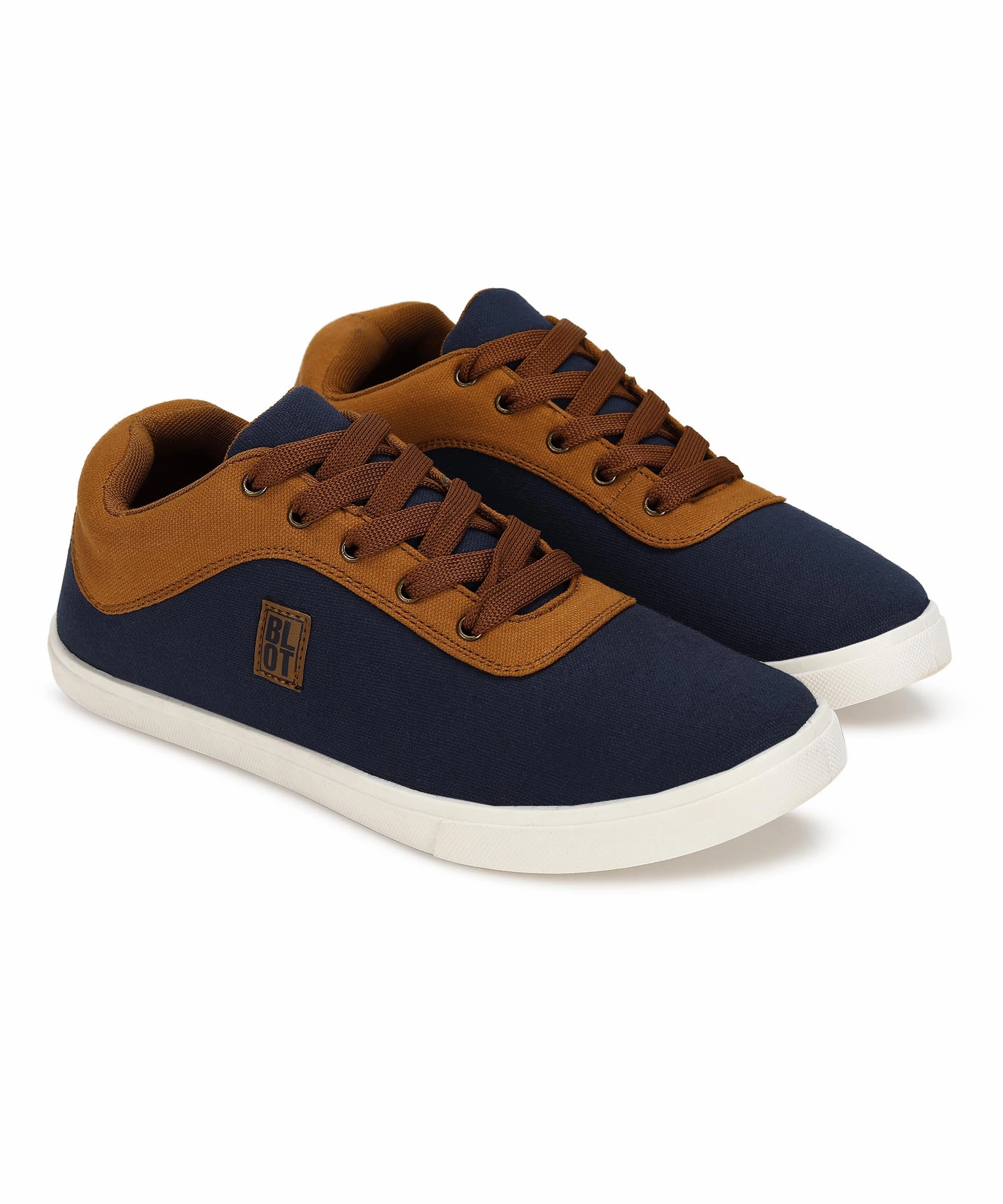 Paragon K1018G Men Casual Shoes | Stylish Walking Outdoor Shoes For Everyday Wear | Smart & Trendy Design  | Comfortable Cushioned Soles White Designed For Pace