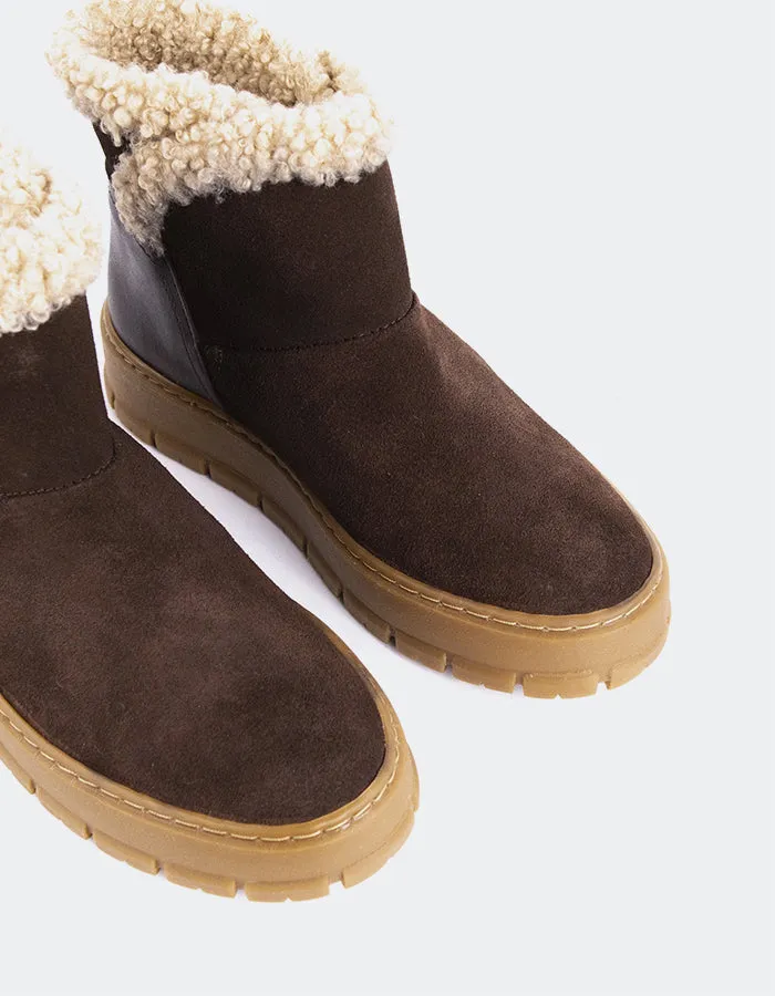 Primord Brown Suede Gear For Today