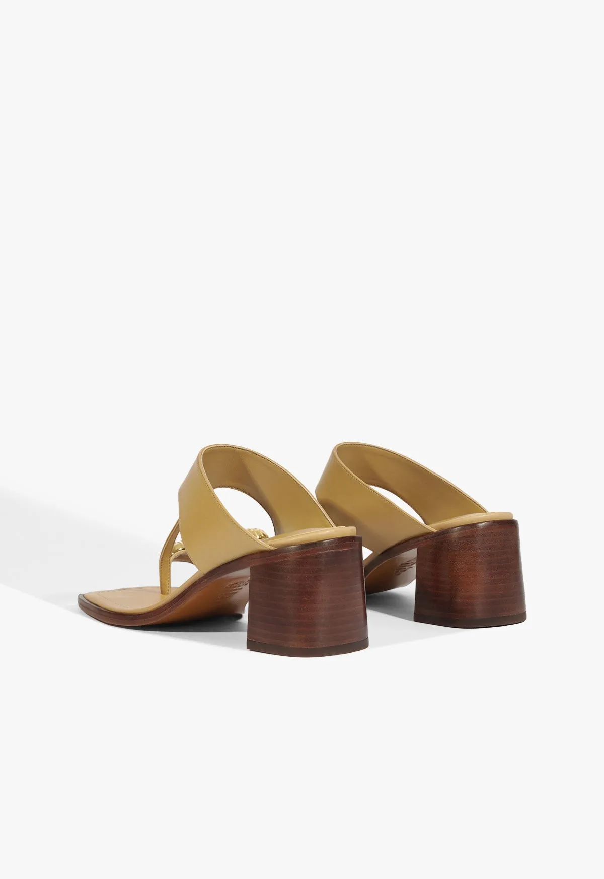 Modern Tone Sleek Comfortwear Bennett Leather Sandal