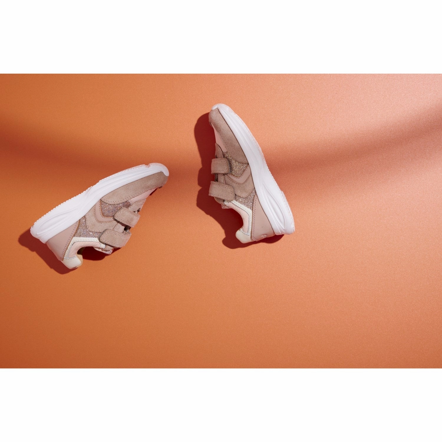 Crafted Evolution Feel The Flow Bisgaard Blush Glitter Yuki Glitter Velcro Shoe