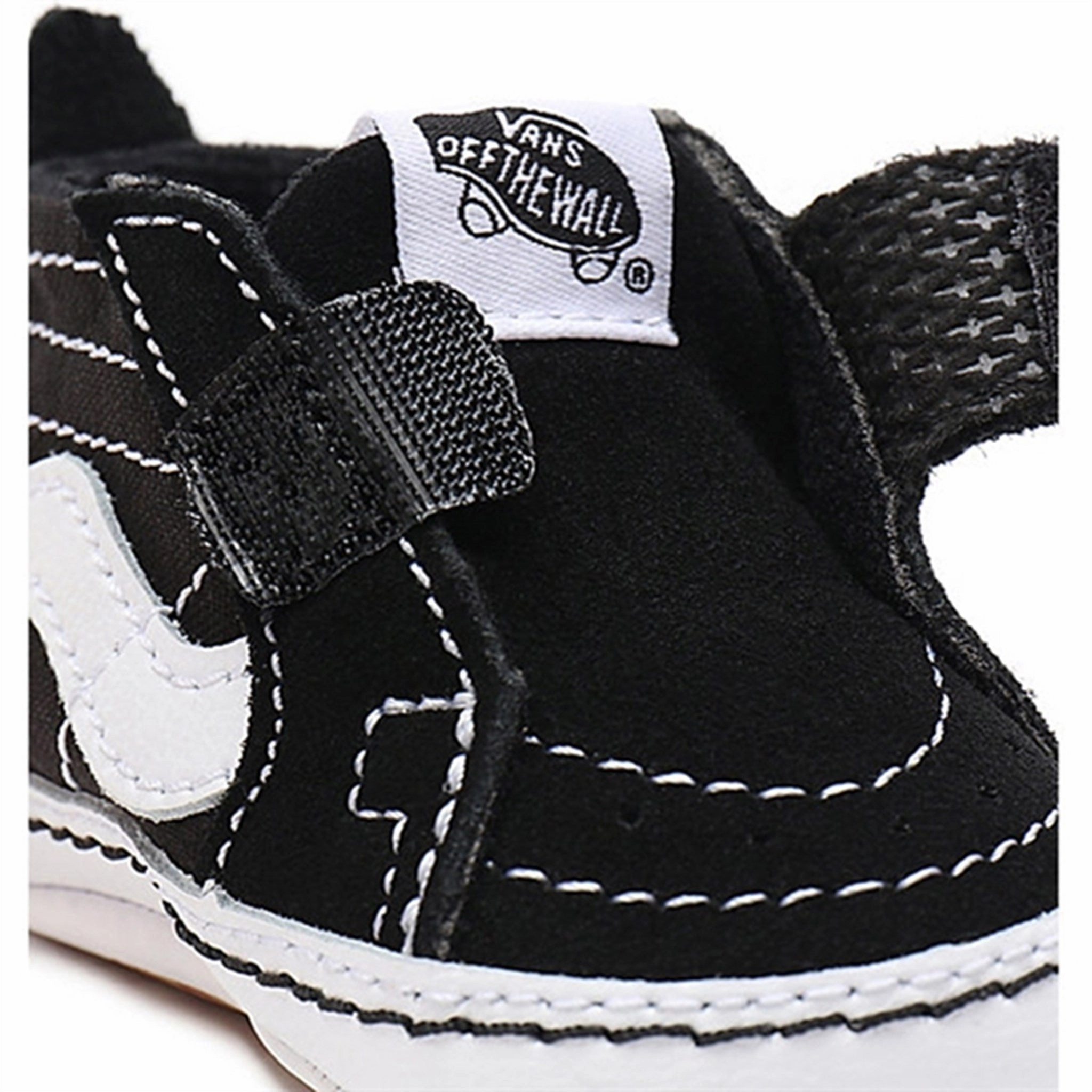Vans In Sk8-Hi Crib Sneakers Black/True White Freedom Fit