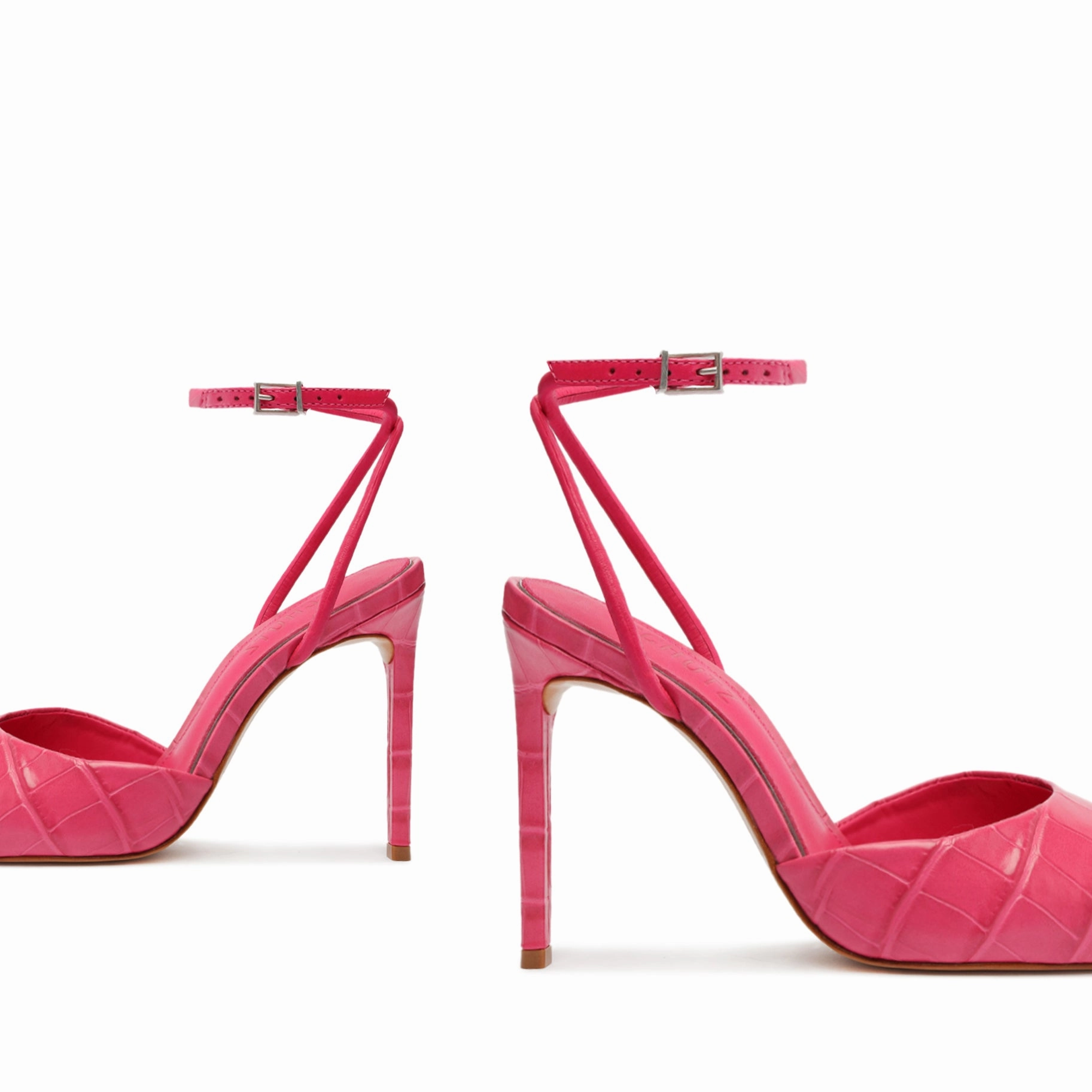 City-Layered Essence Of Movement Deby Leather Pump
