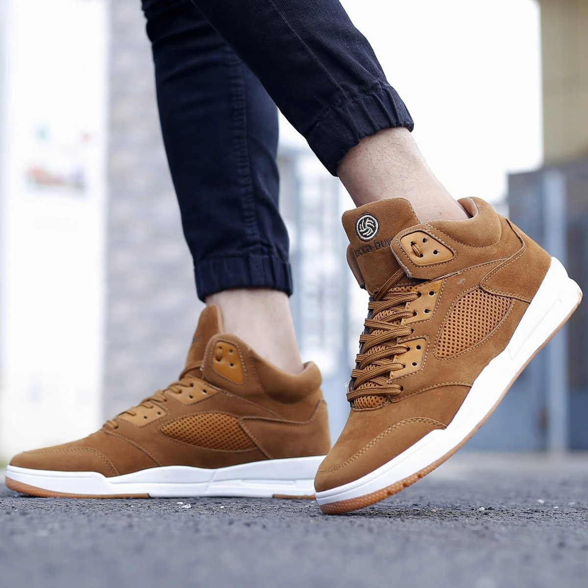 Hybrid Aesthetic Bacca Bucci Sneakster