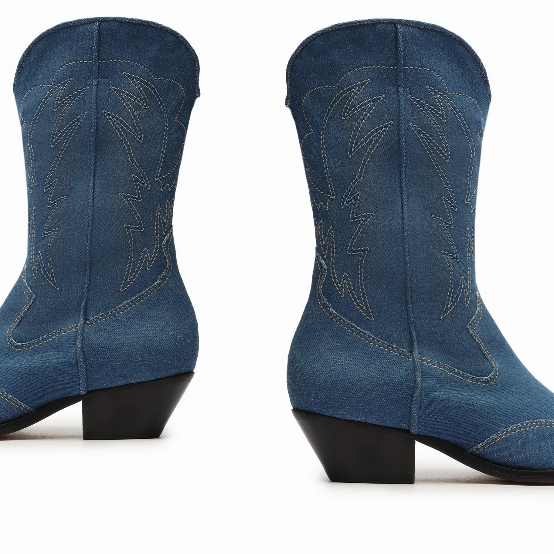 Cicera Casual Jeans Bootie Street Motion Built For Motion