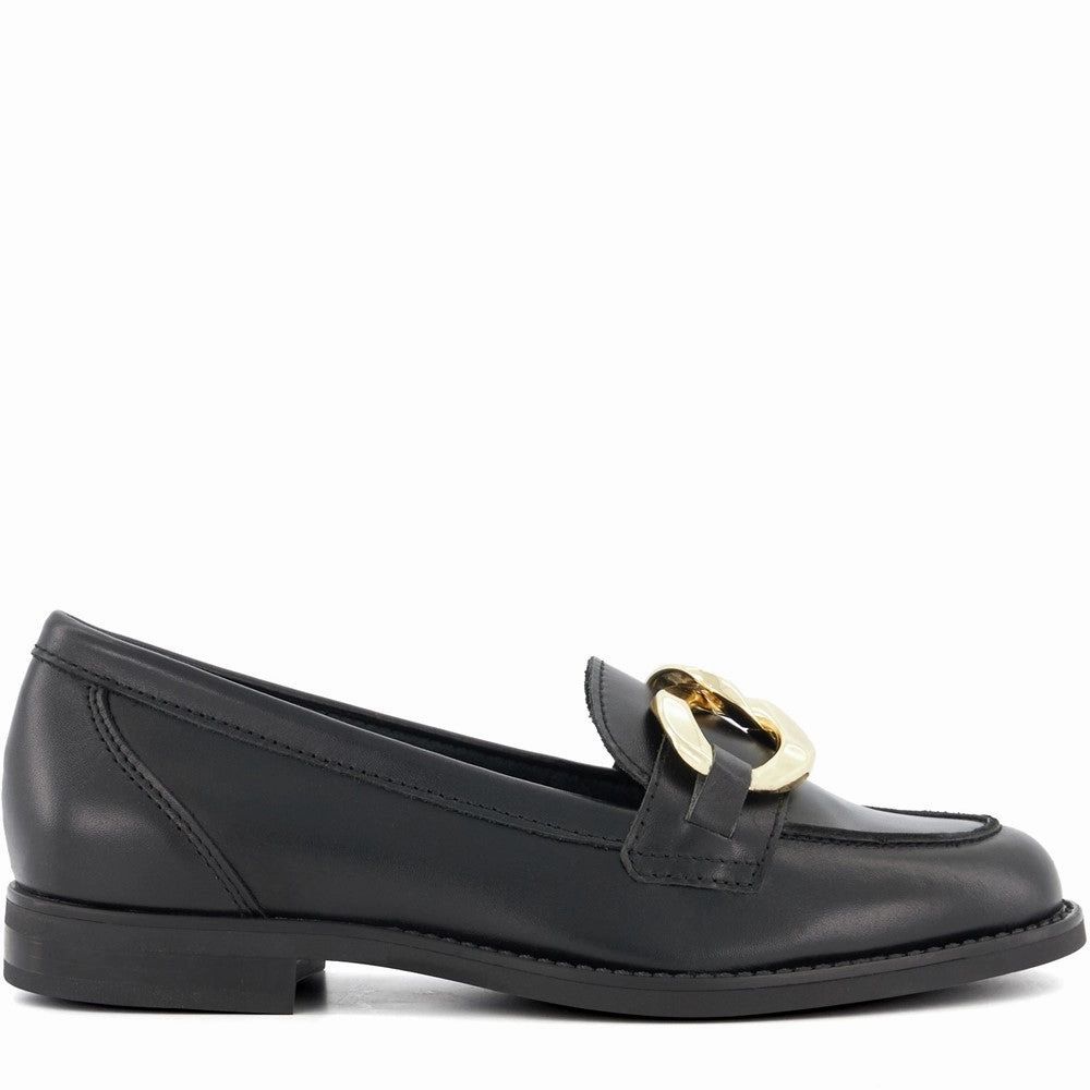 Less Is More Low-Profile Style Dune Goddess Shoes