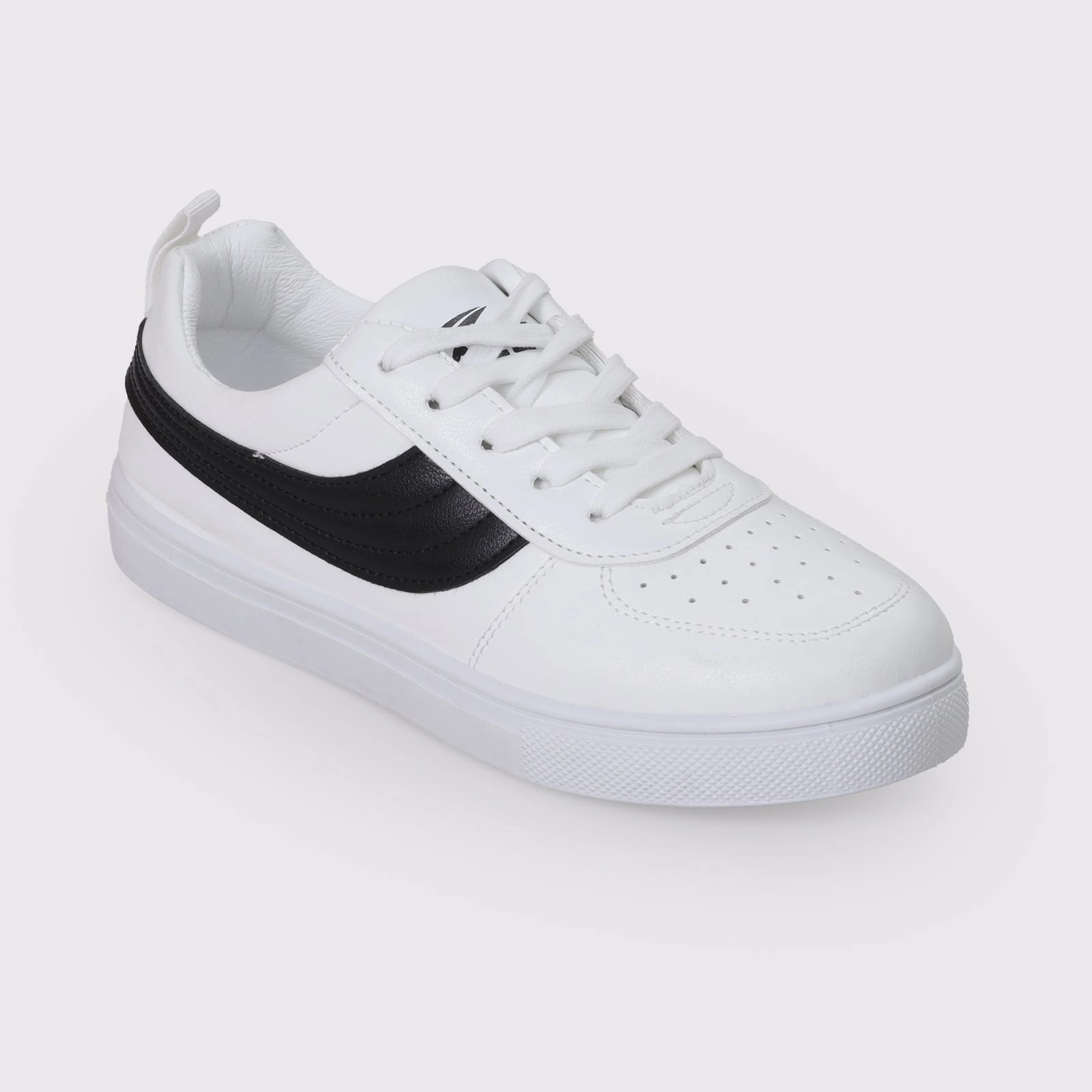 Sleek Essentials Clean-Motion System Boy'S Dailywear Sneakers