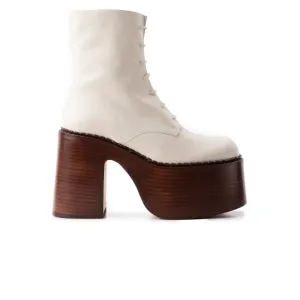 Minimal Design Crafted Lifestyle Gear Tripp Off White Leather/Brown Sole