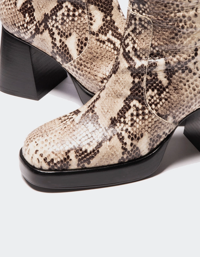 Motion Elements Sullivan Natural Snake
