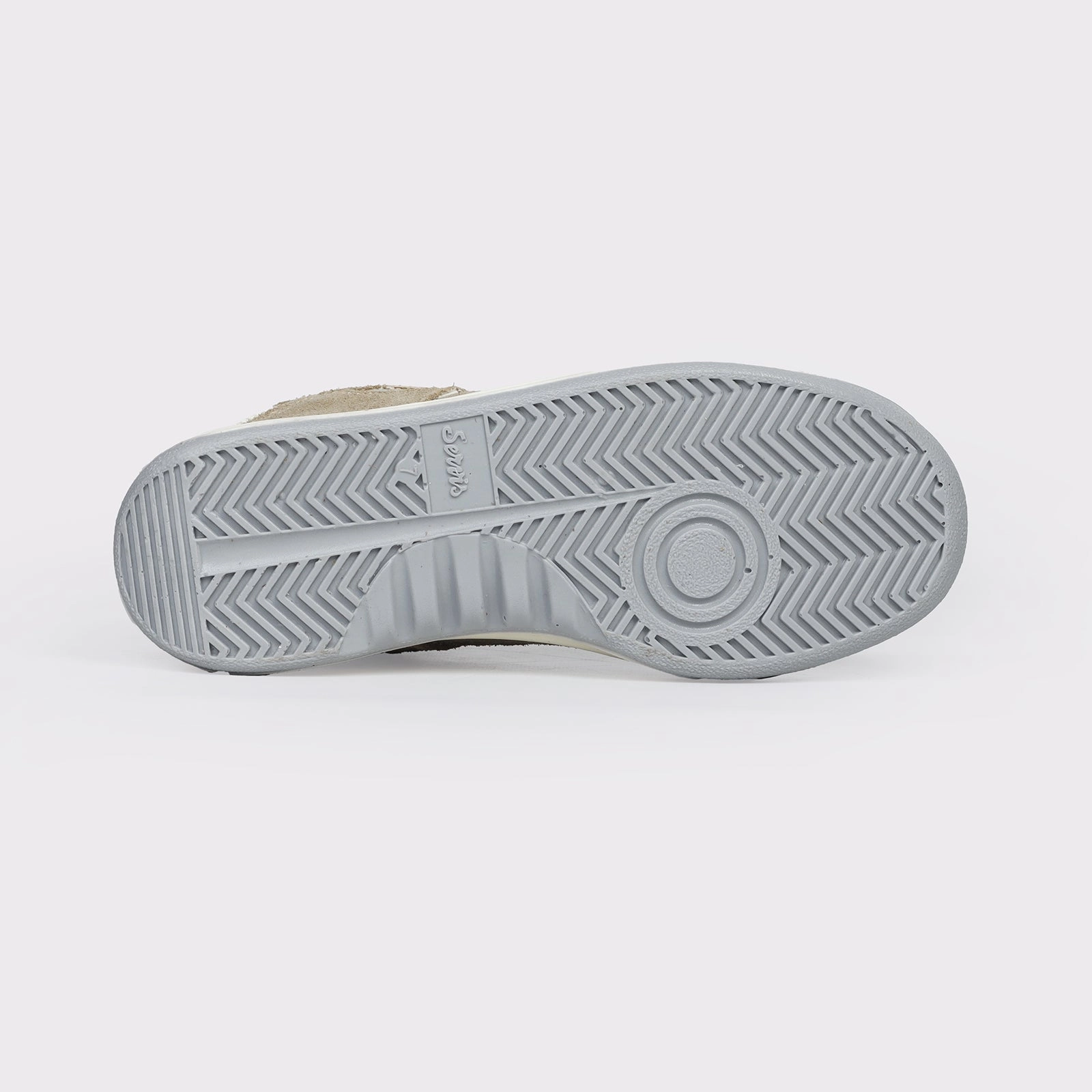 Balance Meets Style Minimal Focus Men'S Anti-Slip Sneakers